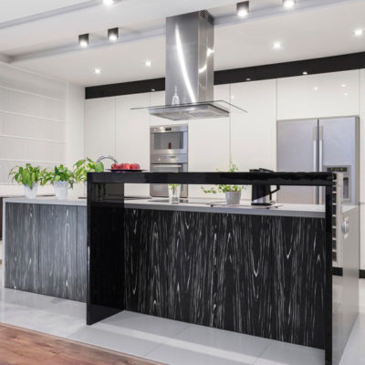 Treefrog Veneer 62016 Macassar Black and White Groove - kitchen